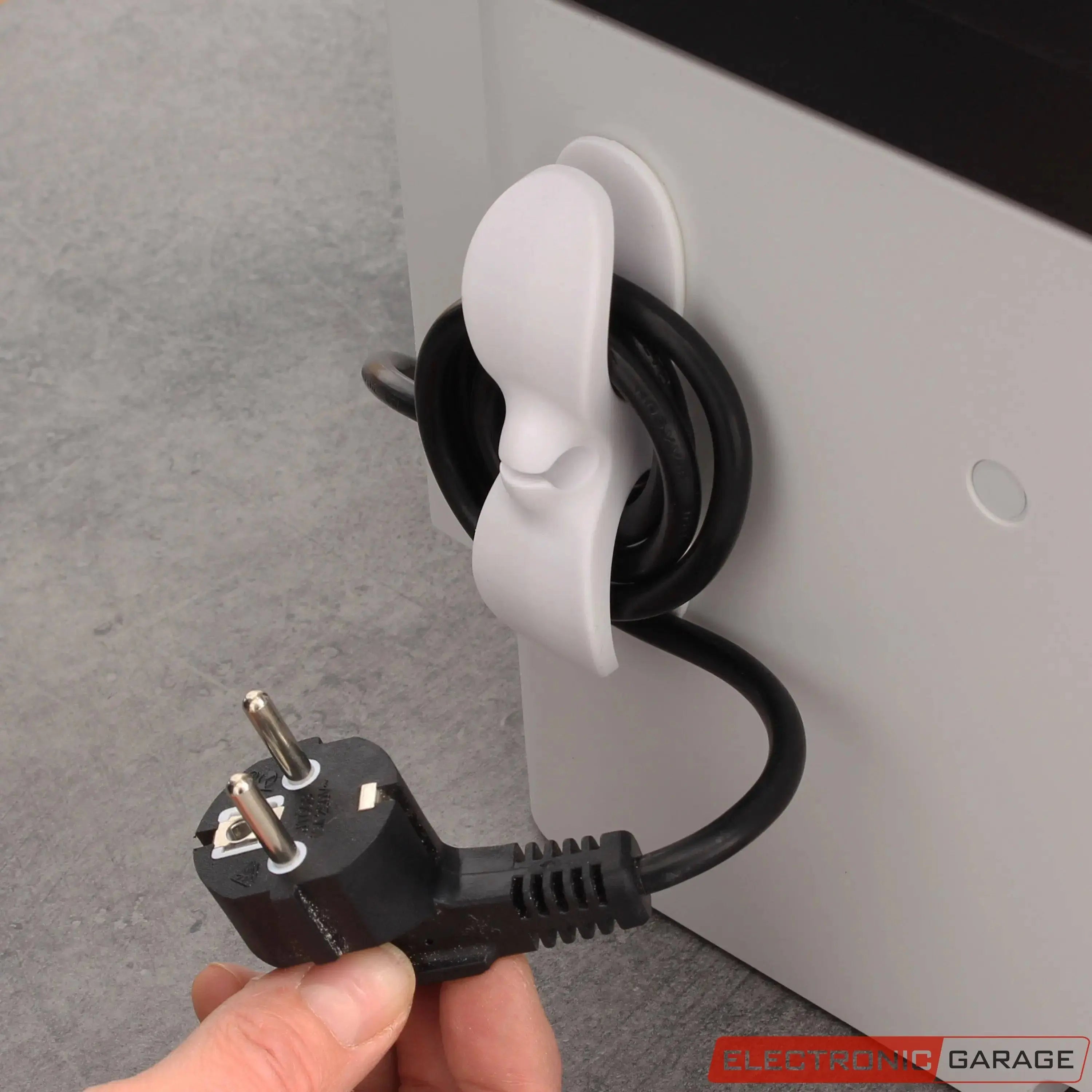 Kabelaufwickler Set | Farben: Schwarz, Grau, Weiß | Selbstklebend | Mit Klemmhalterung | 6 St - Electronic Garage