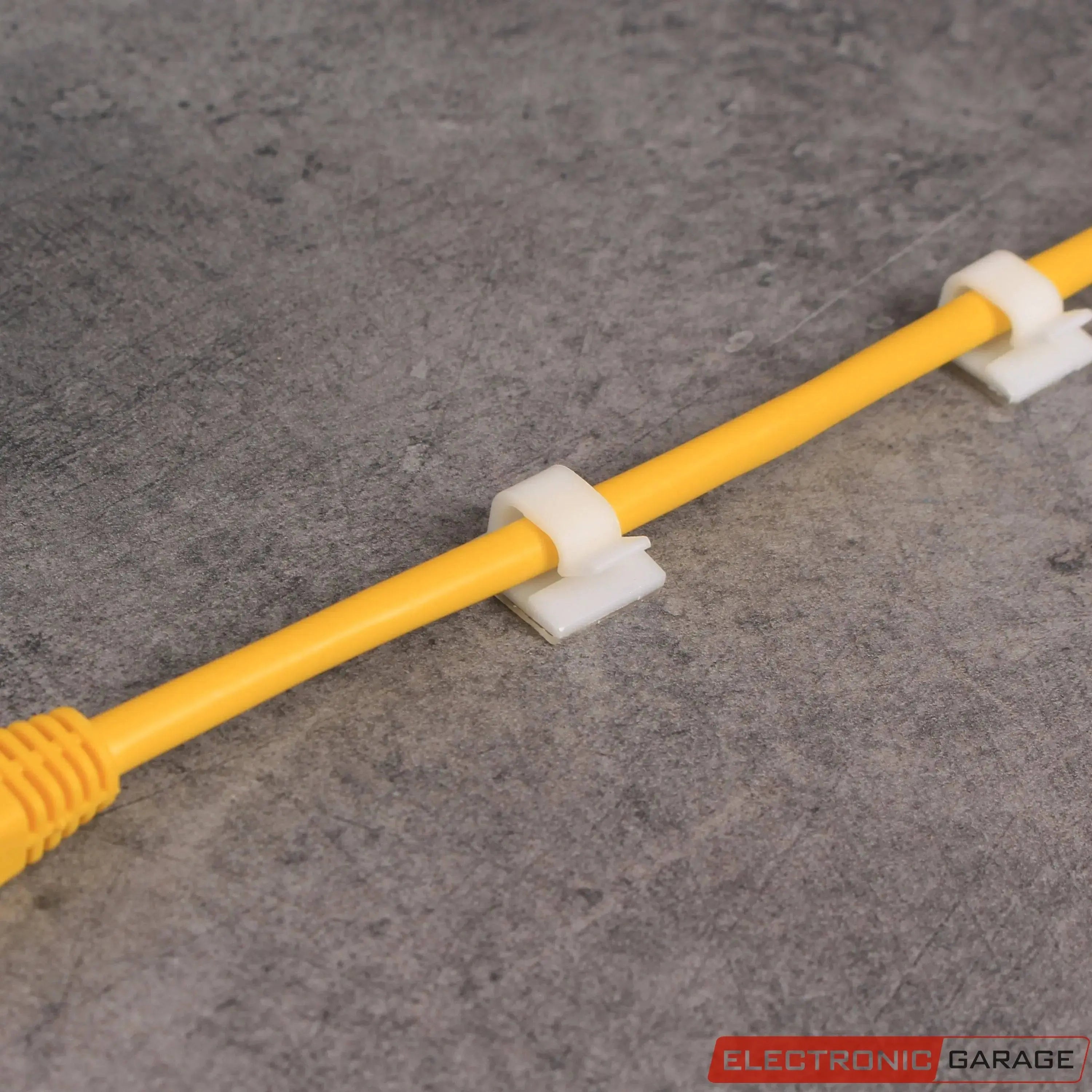 Kabelclips, selbstklebend | Farbe: Weiß | Bündeldurchmesser-Bereich: 1 - 7 mm | 50 St. - Electronic Garage