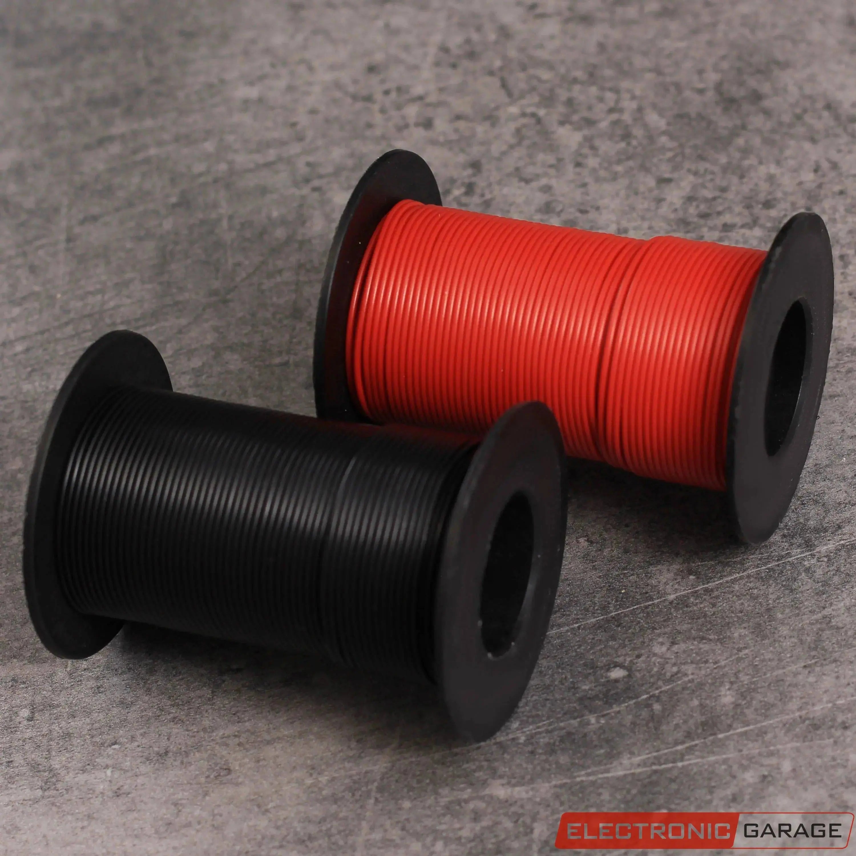 Schaltlitze auf Rolle mit Seitenschneider | Querschnitt: 0,25 mm² | Farbe: Schwarz und Rot | Spuleninhalt: 2 x 50 m - Electronic Garage